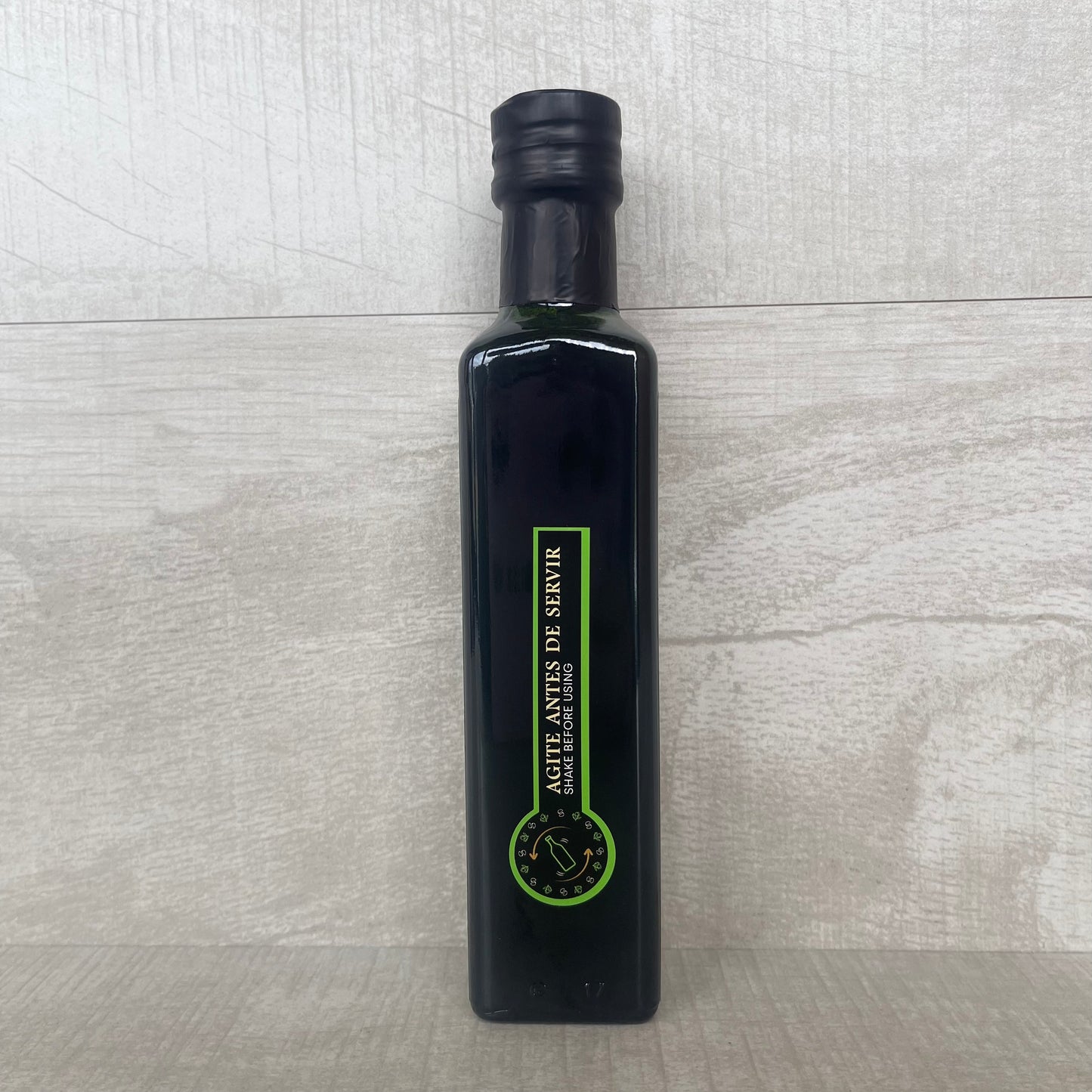 Aceite de oliva emulsionado con extracto de ajo negro